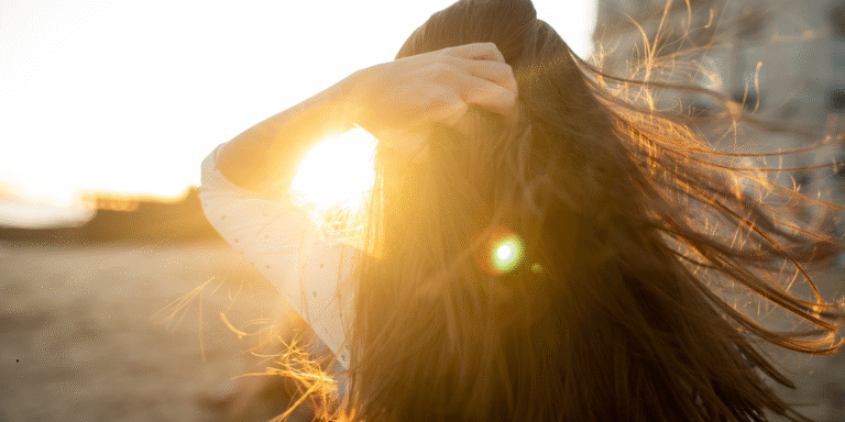 Viajar sozinha: uma jornada de reconexão e liberdade emocional